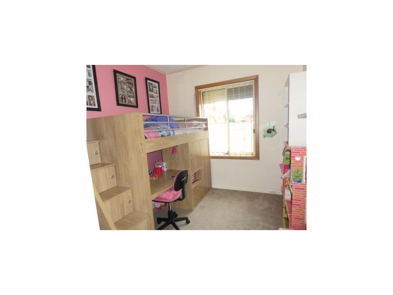 19 Solvay Road, Osborne SA 5017