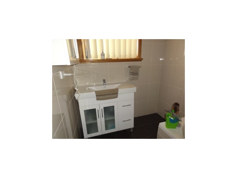 19 Solvay Road, Osborne SA 5017