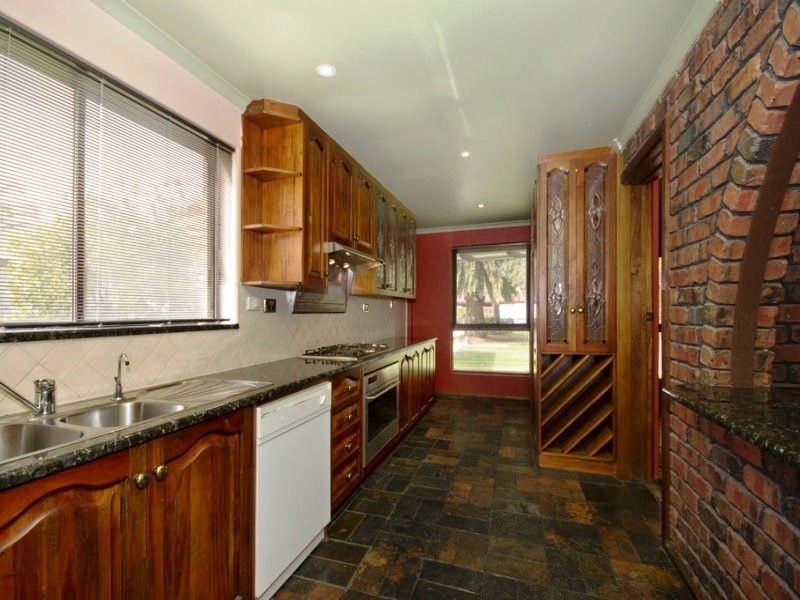 6 Gower Place, North Haven SA 5018