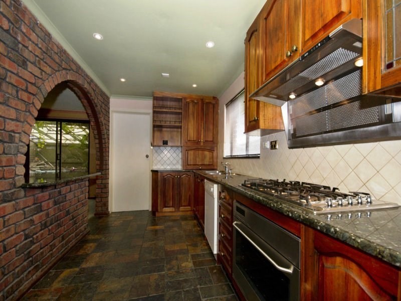 6 Gower Place, North Haven SA 5018