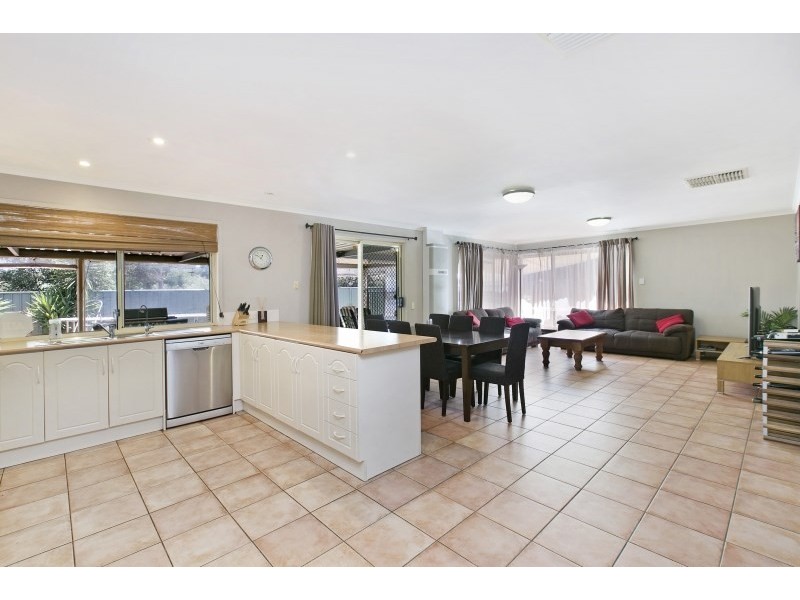 7 Glenmore Court, Paralowie SA 5108