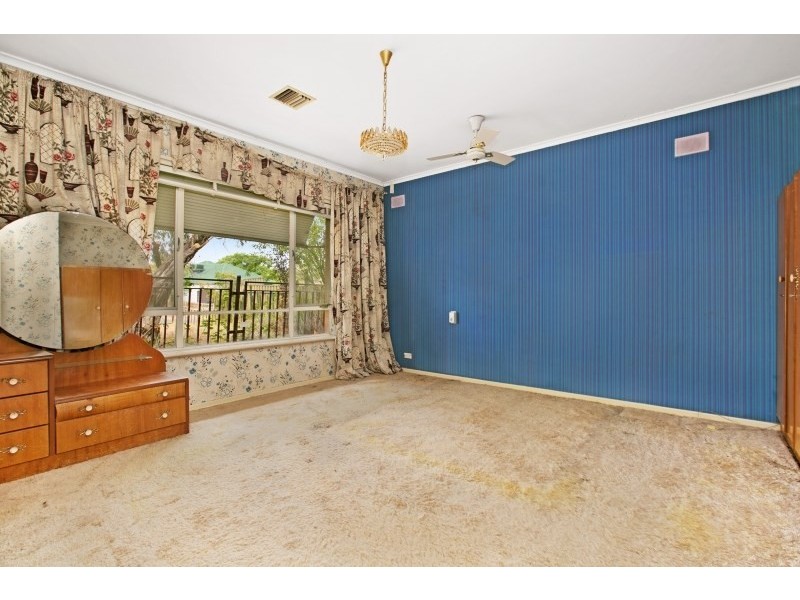 6 Fairway Street, Para Hills SA 5096