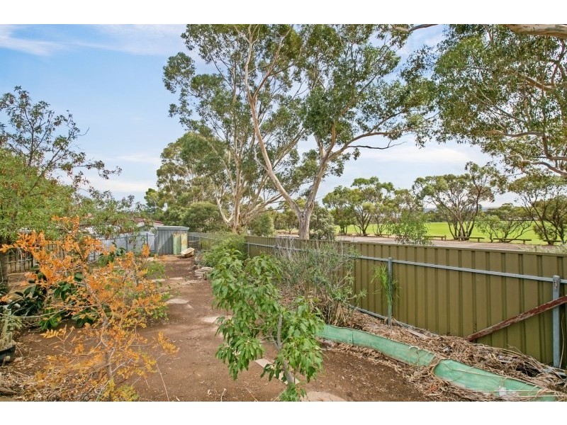 6 Fairway Street, Para Hills SA 5096