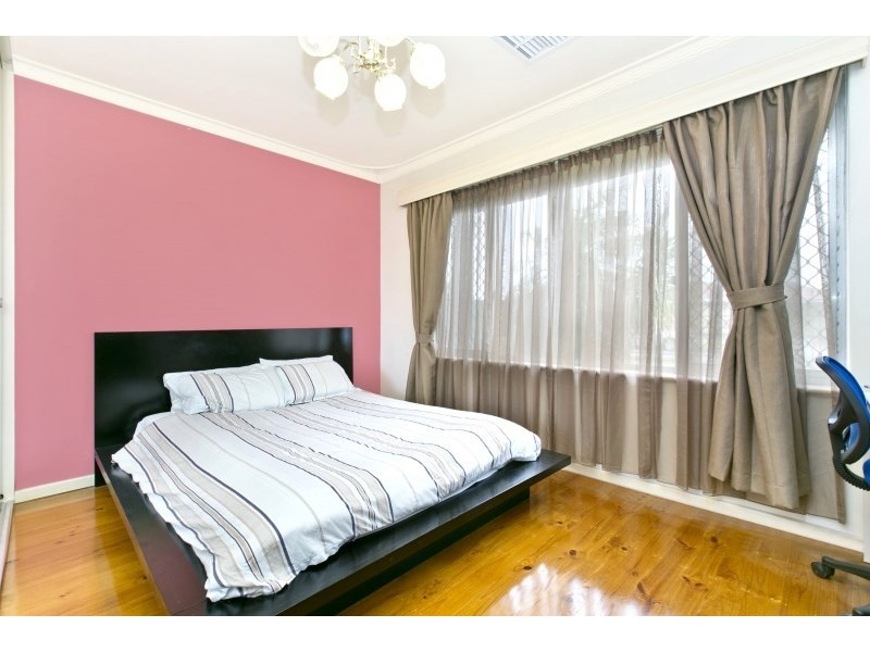 3 Gregory Crescent, Seaton SA 5023