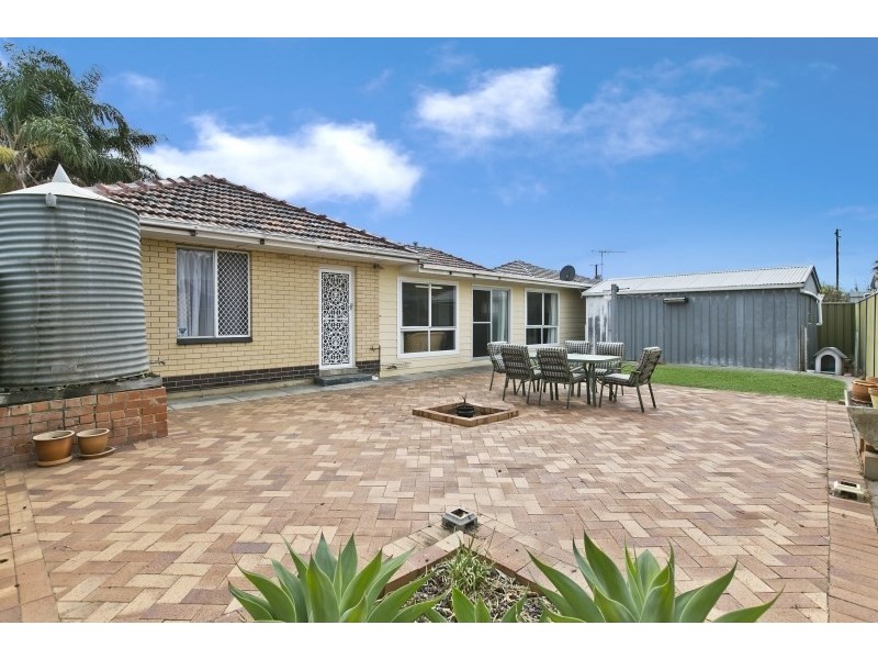 3 Gregory Crescent, Seaton SA 5023