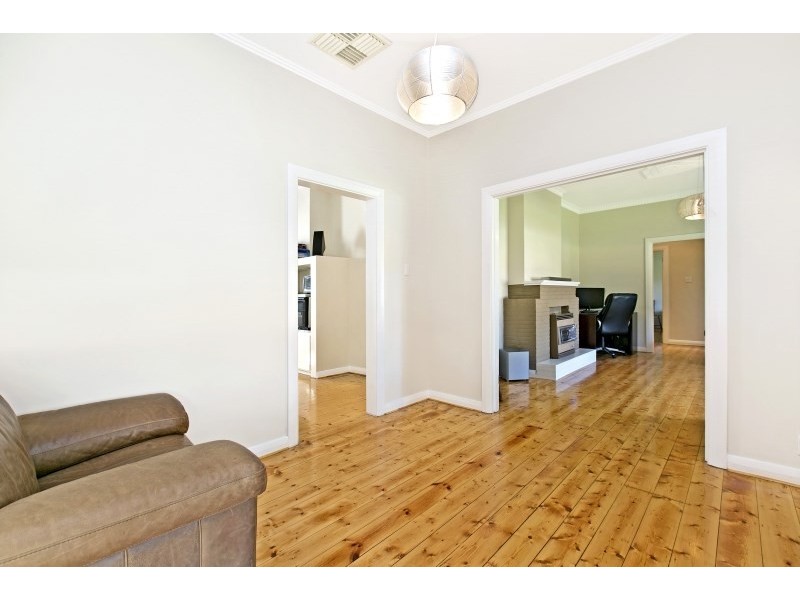 14 Shirley Avenue, Woodville West SA 5011