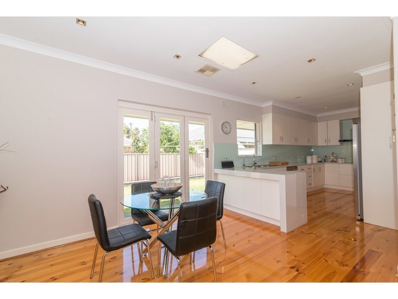 24 Sandison Terrace, Glenelg North SA 5045