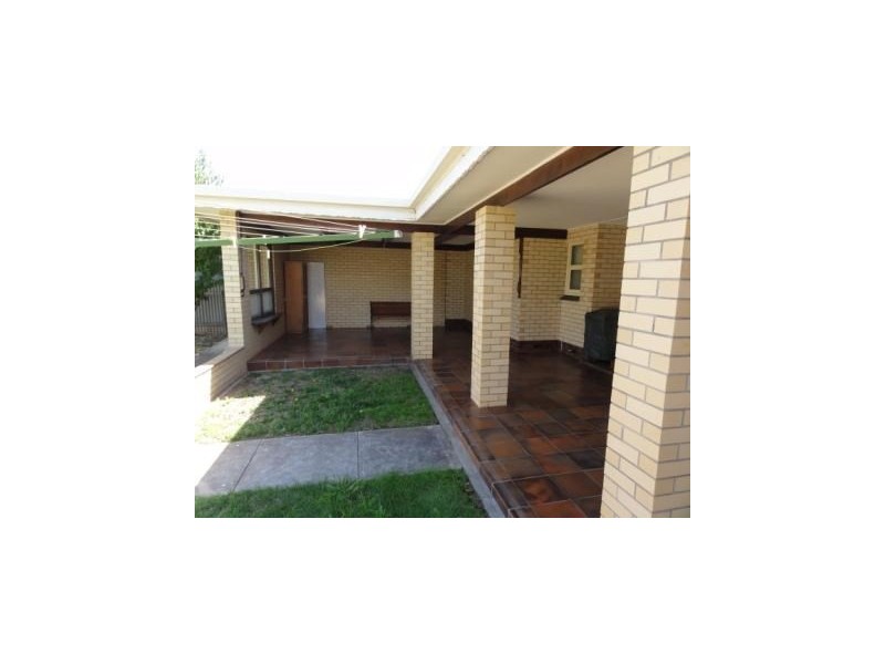 12 Fairway Crescent, Seaton SA 5023