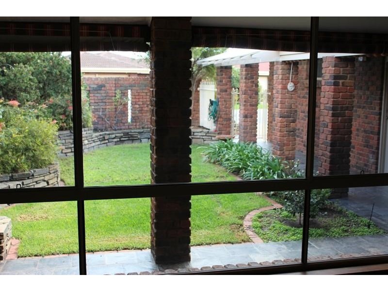 11 Anna Court, West Lakes SA 5021