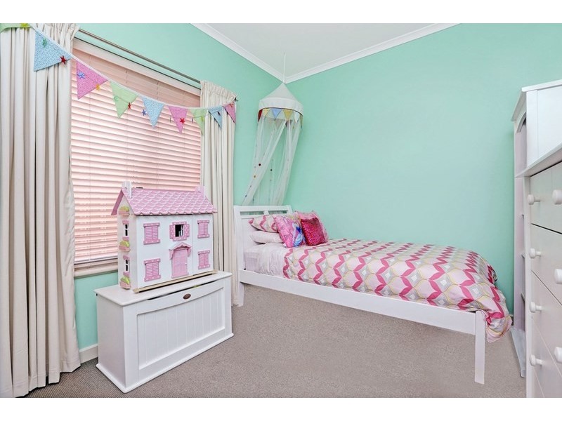 11A Minns Street, Seaton SA 5023
