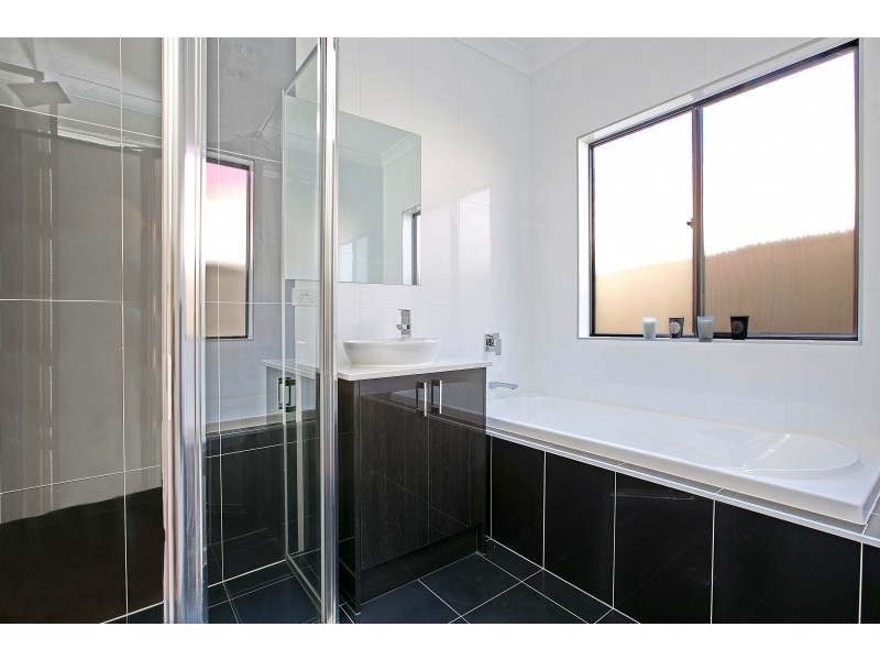 28 Osborne Street, Albert Park SA 5014