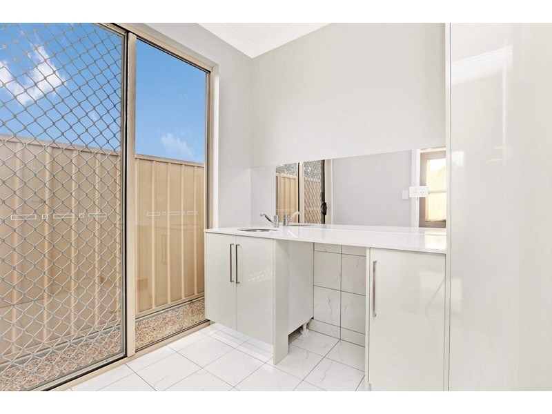 11B Allchurch Avenue, North Plympton SA 5037