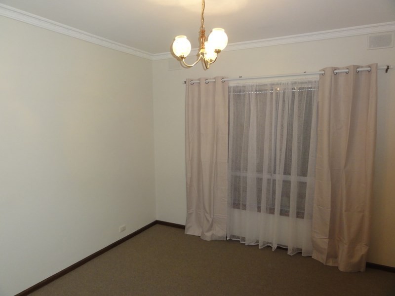 9 Lochside Drive, West Lakes SA 5021