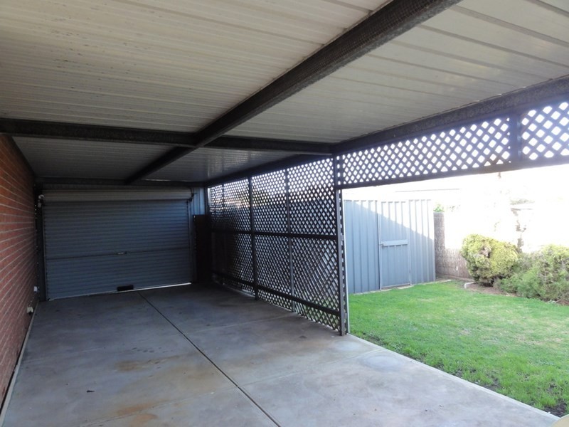 9 Lochside Drive, West Lakes SA 5021