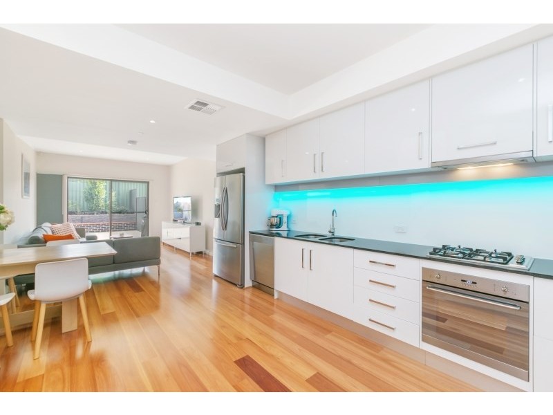 2/23B Coventry Street, Mawson Lakes SA 5095