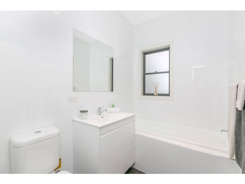 2/23B Coventry Street, Mawson Lakes SA 5095