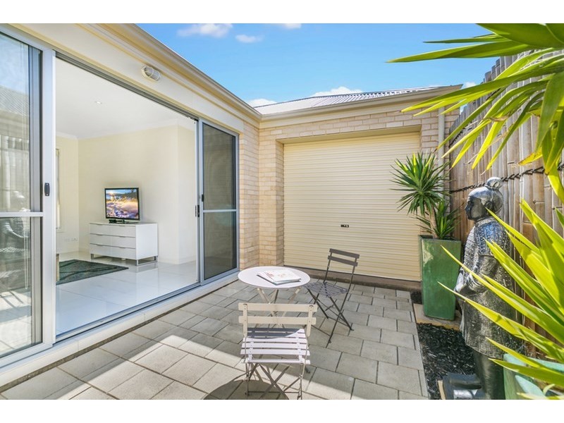 10A Flavel Street, Seaton SA 5023