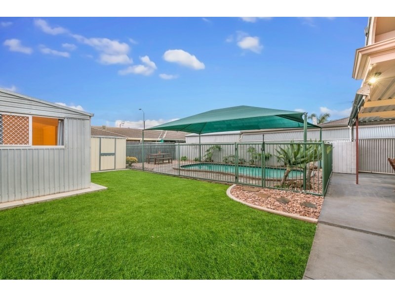 6 Aberdeen Crescent, Findon SA 5023