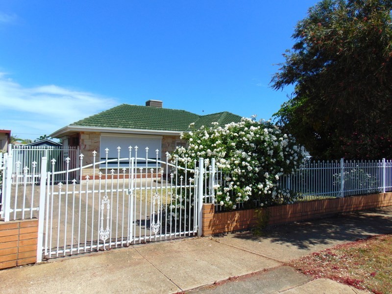 15 Essex Street, Woodville Gardens SA 5012