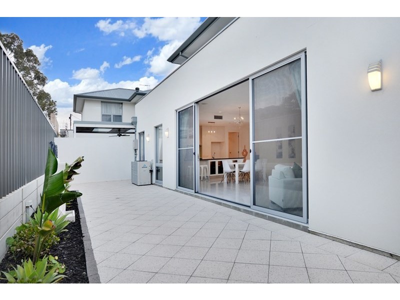 2 Stewart Avenue, Glenelg North SA 5045