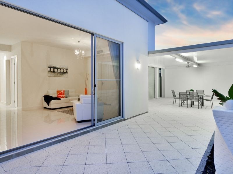 2 Stewart Avenue, Glenelg North SA 5045