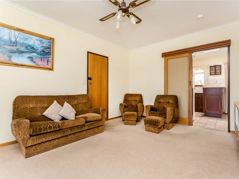 14 SIMS Crescent, West Lakes SA 5021