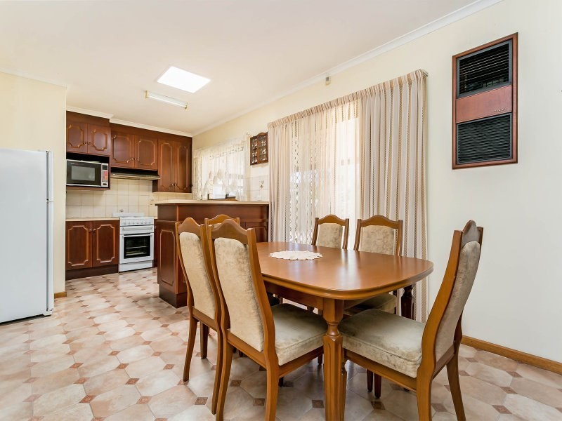 14 SIMS Crescent, West Lakes SA 5021