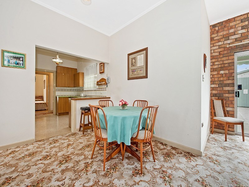 29 Mitchell Street East, Seaton SA 5023