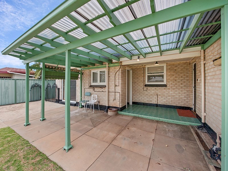 29 Mitchell Street East, Seaton SA 5023