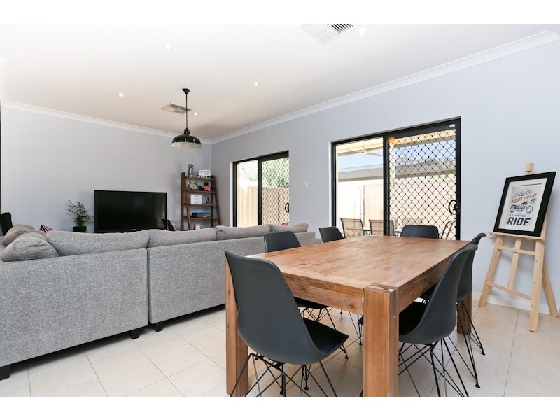 2/1 Leslie Street West, Woodville SA 5011