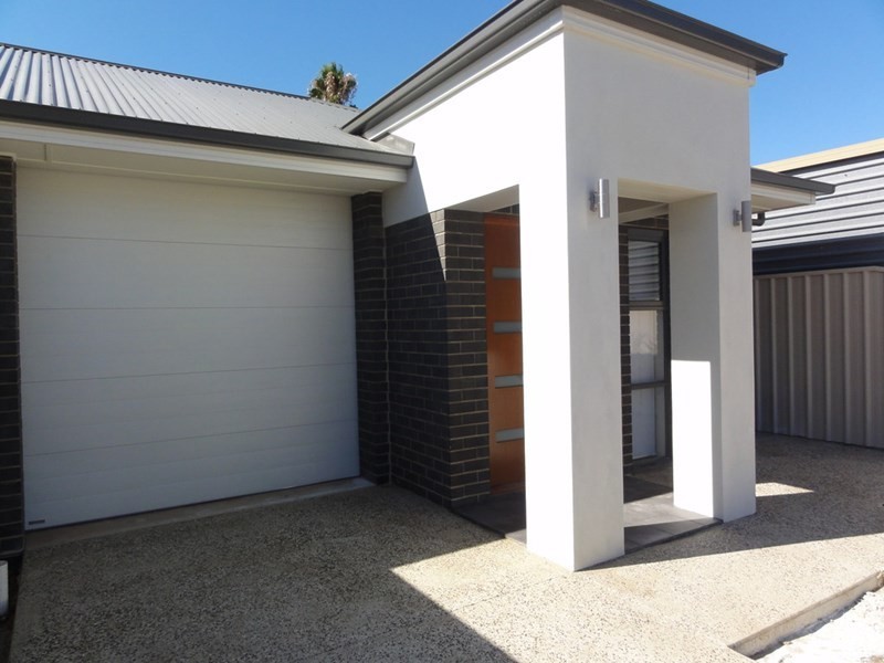 61A Dumfries Street, Seaton SA 5023