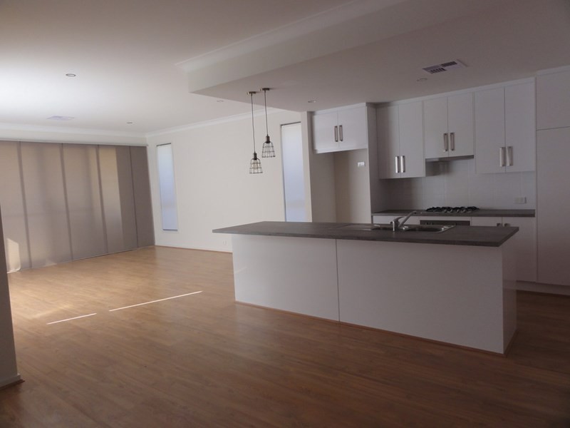 61A Dumfries Street, Seaton SA 5023