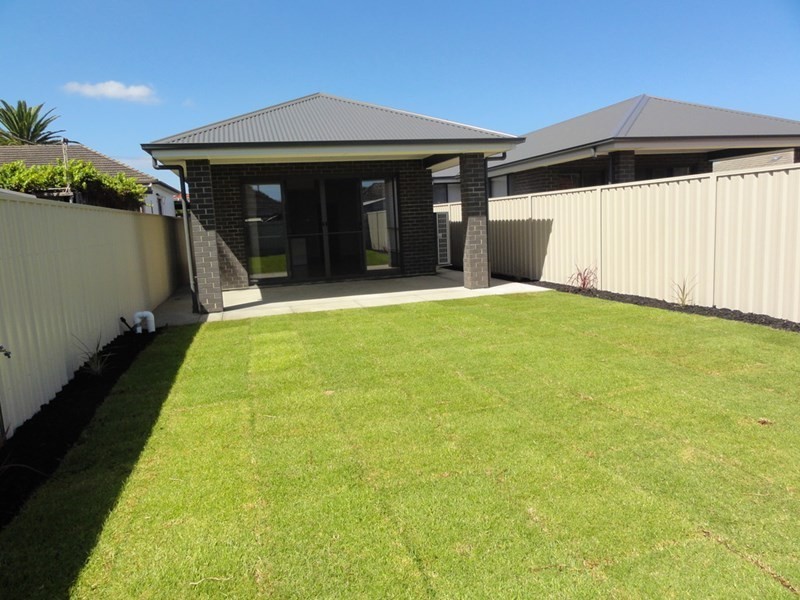 61A Dumfries Street, Seaton SA 5023