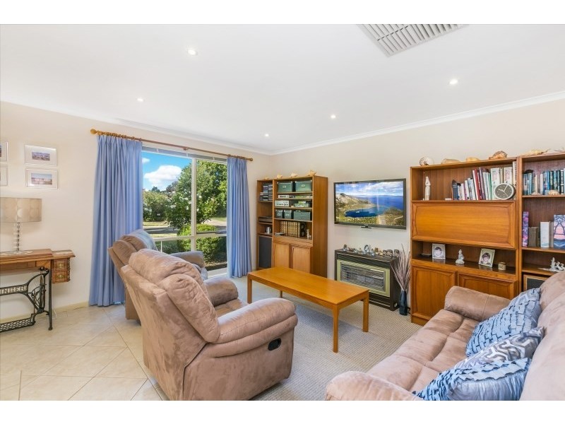 9 Clayton Drive, Grange SA 5022