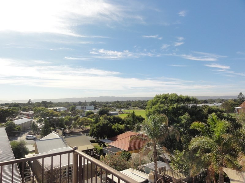 21/180 Seaview Road, Henley Beach South SA 5022