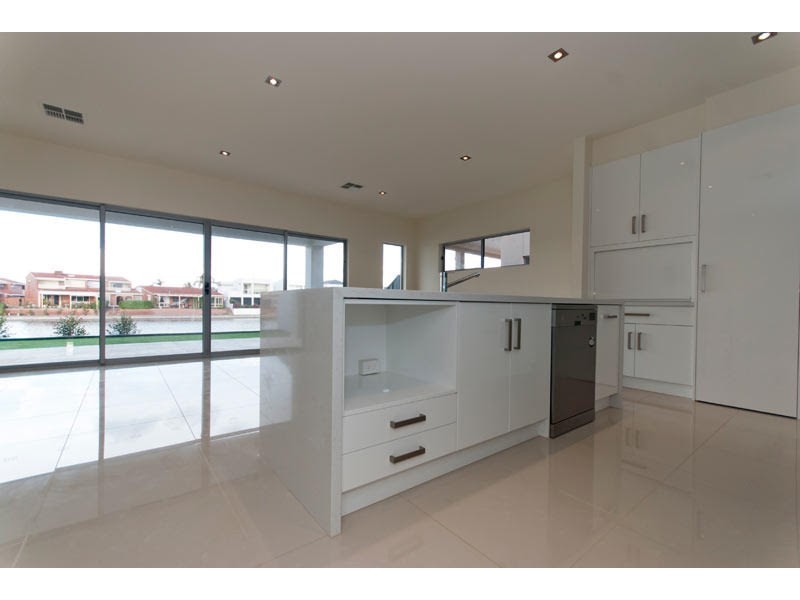 26 Liberman Court, West Lakes SA 5021