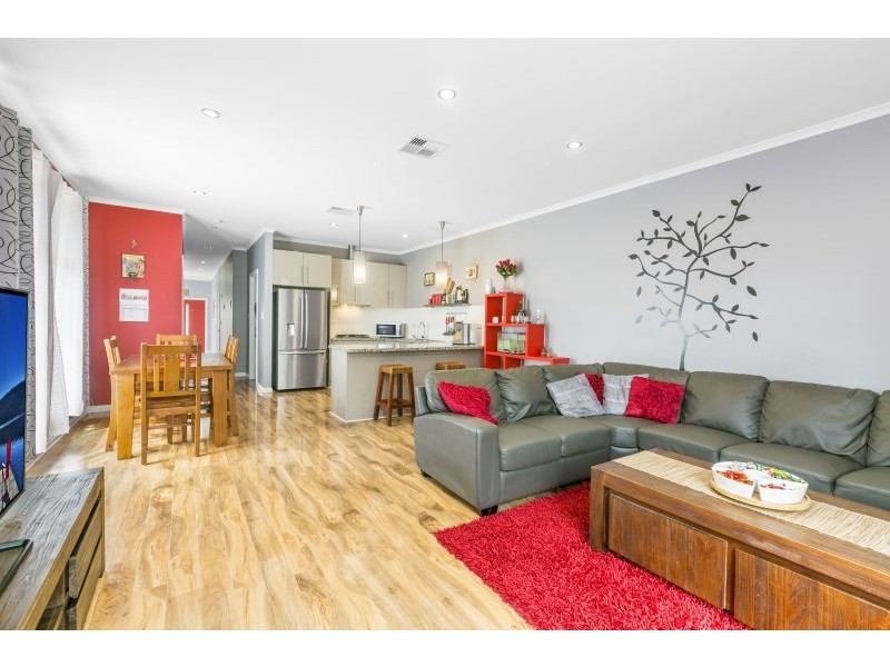 18 Northcote Walk, Mawson Lakes SA 5095