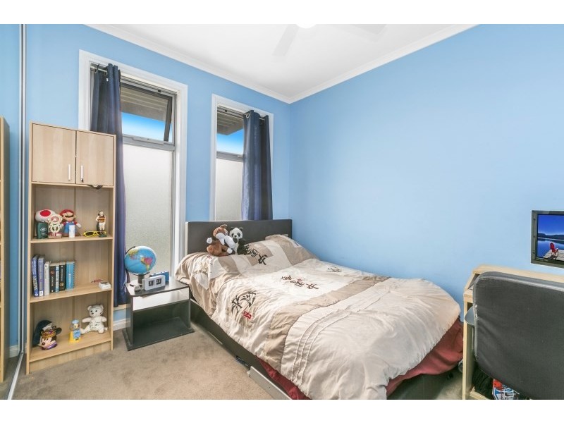 18 Northcote Walk, Mawson Lakes SA 5095