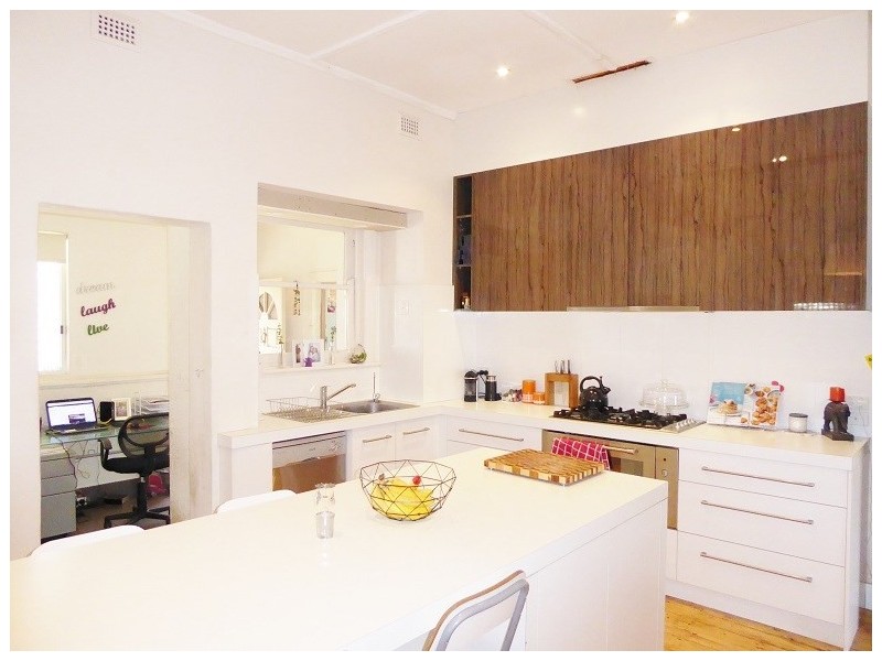 10 Lasscock Avenue, Lockleys SA 5032