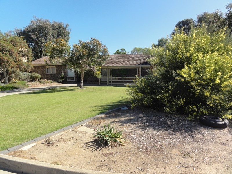 1 BIRDIE Court, Grange SA 5022
