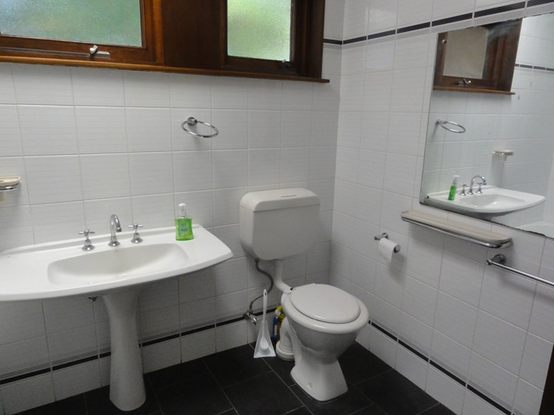 1 BIRDIE Court, Grange SA 5022