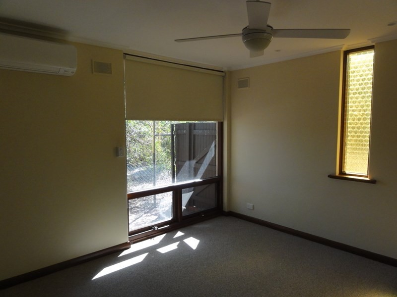 1 BIRDIE Court, Grange SA 5022