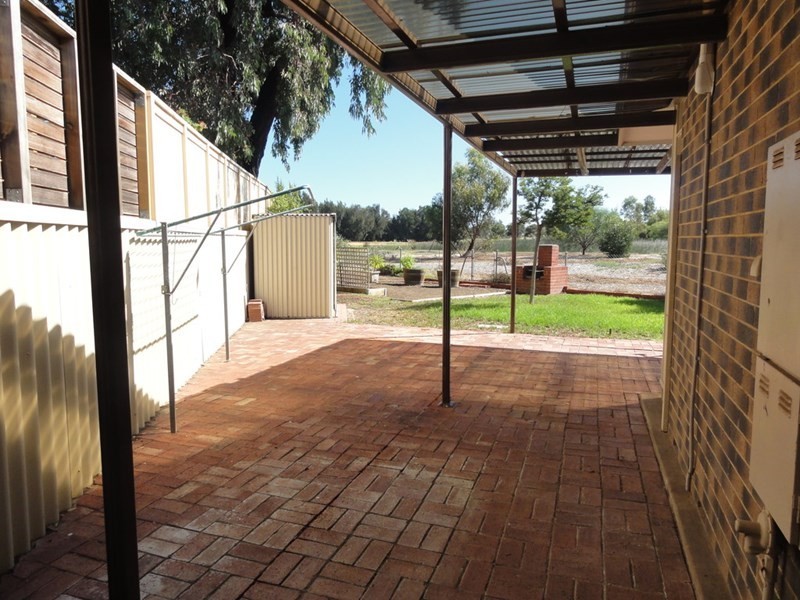 1 BIRDIE Court, Grange SA 5022