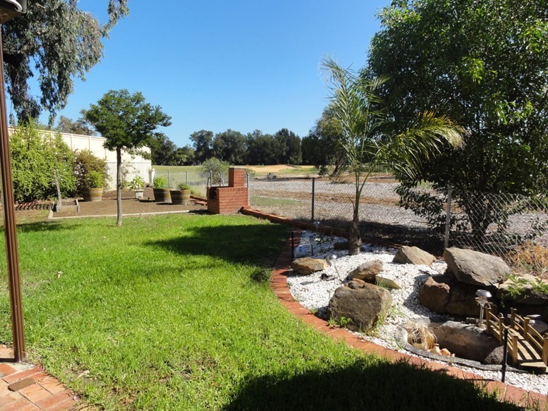 1 BIRDIE Court, Grange SA 5022