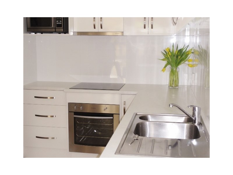 8/1 Mooloola Way, West Lakes Shore SA 5020