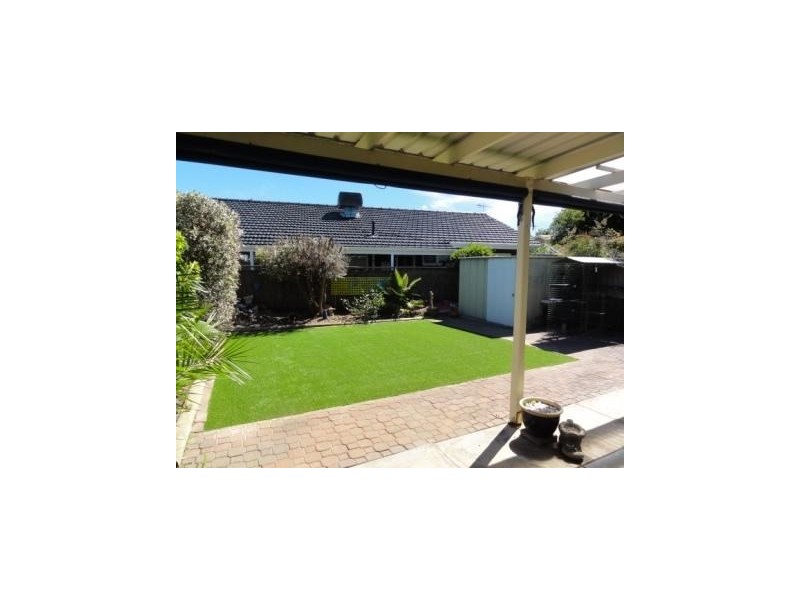 2/5 Anglers Court, West Lakes Shore SA 5020