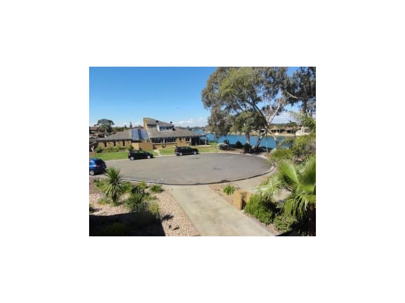 2/5 Anglers Court, West Lakes Shore SA 5020