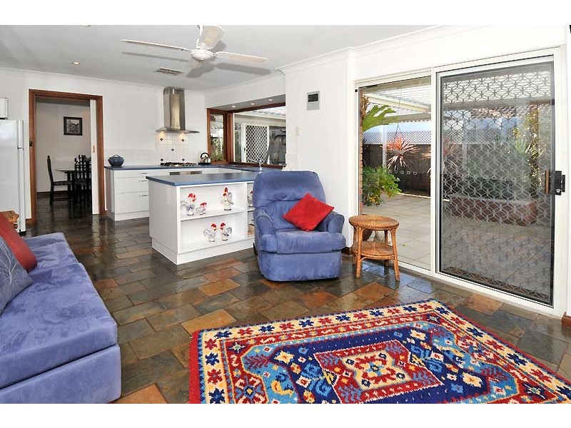 1/24 DYER Court, West Lakes SA 5021