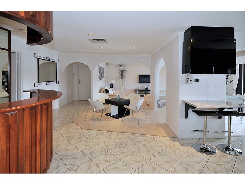 18 DYER Court, West Lakes SA 5021