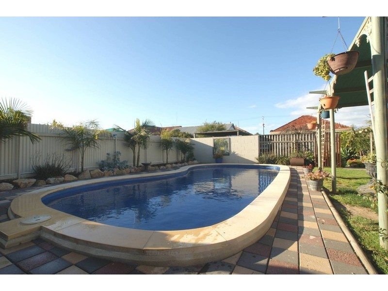 37 DIXON Street, Royal Park SA 5014